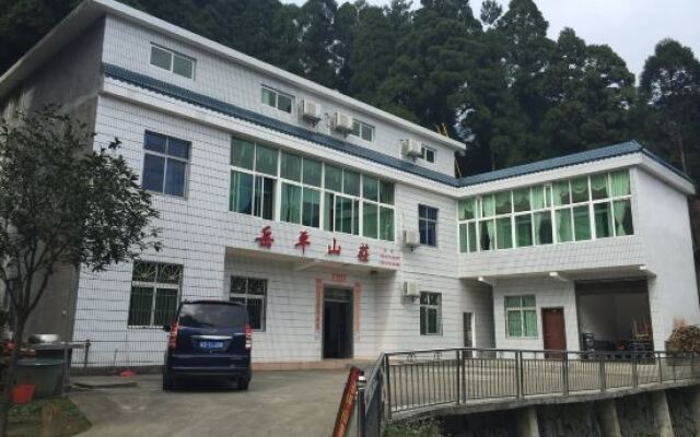 Yue Ping Villa
