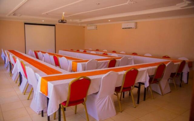 Minachi Exclusive Lodge