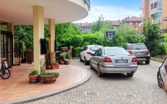 Apartment With 2 Bedrooms in Nichelino, With Wonderful Mountain View,