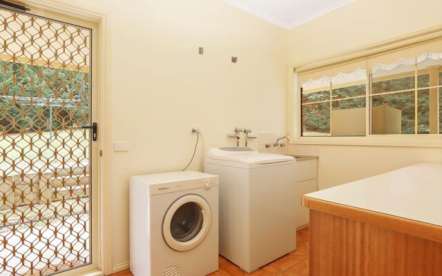 Alpine Mist - Spacious 5 bedroom home
