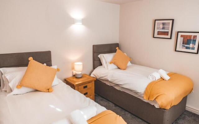 OYO The Croppers Arms