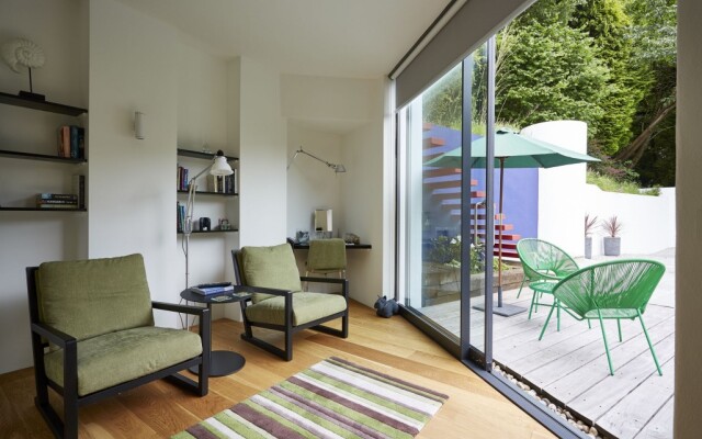 Kaywana Hall Luxury Bed & Breakfast