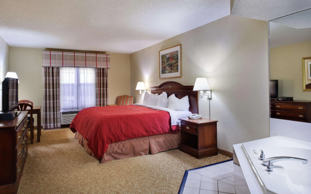 Country Inn & Suites by Radisson, Louisville South, KY