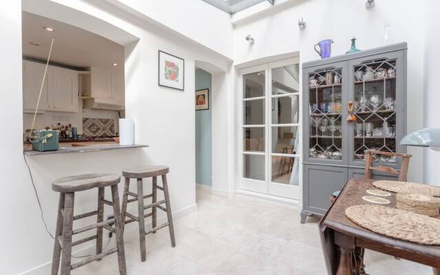 1 Bedroom Apartment in Kennington With Garden