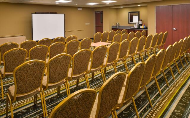 Hampton Inn & Suites St. Louis-Edwardsville