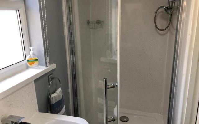 Seabirds - 3 bed chalet, dog friendly, Bridlington