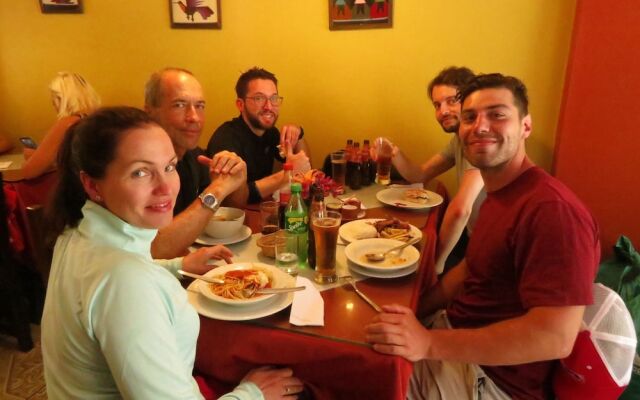 Adelas Hostal