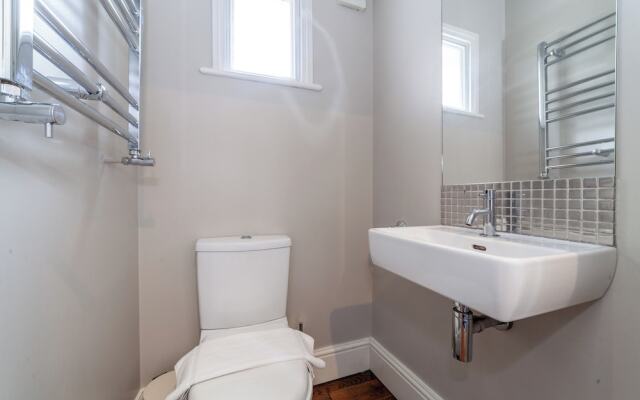 5 Bed Apartment in Hammersmith