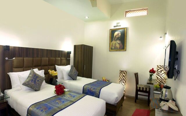 Hotel Dolphinn Agra