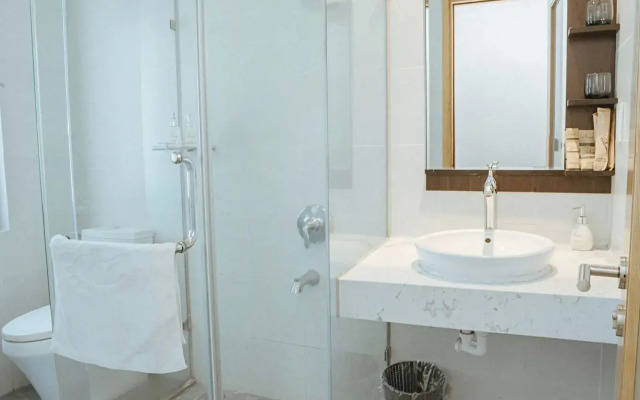 Lahome Boutique Villa and Apartment