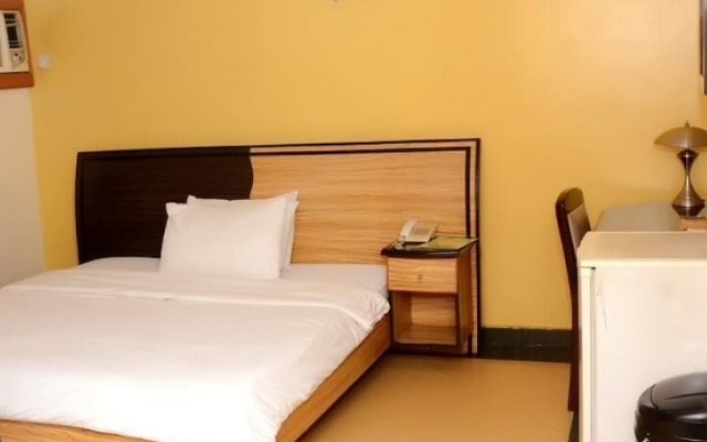 Tarrace Green Hotel and Suites