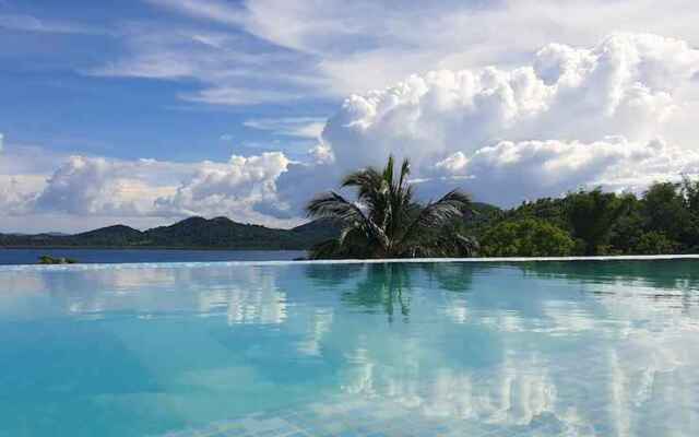 Outpost Hostel - Coron - Adults Only