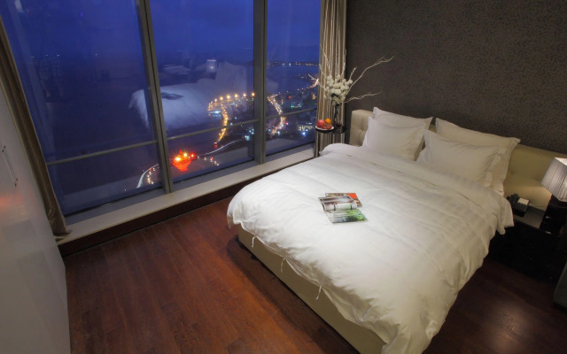 Grand Madison Qingdao Harbour-view Central（Former Qingdao Farglory Hotel）