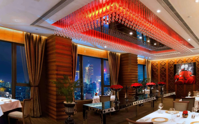 Sofitel Macau At Ponte 16