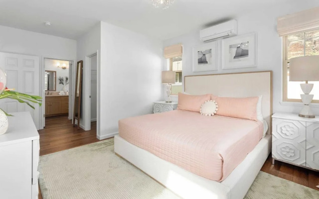 Makaha Villa by Avantstay Mountain + Ocean Views