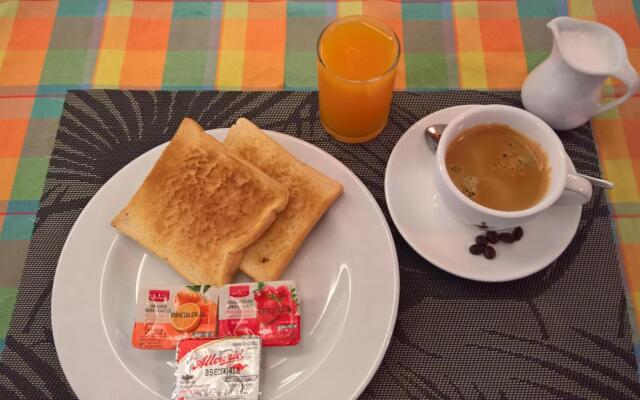 Pipikuku Hotel & Restaurant