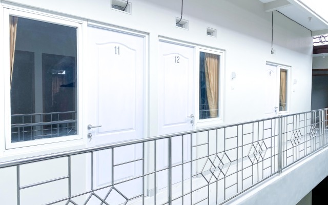 RedDoorz @ Simpang Borobudur