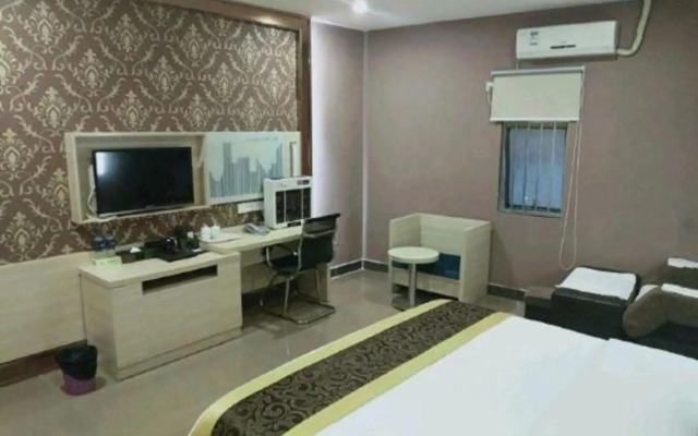 Thai Lady Hotel (Shenzhen Ailian Branch)
