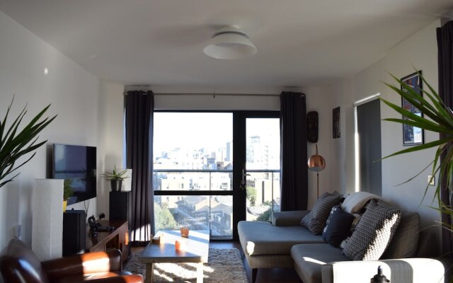 1 Bedroom Apartment Near Canary Wharf