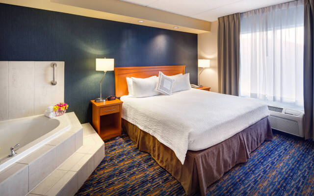 Fairfield Inn and Suites by Marriott Toronto Brampton