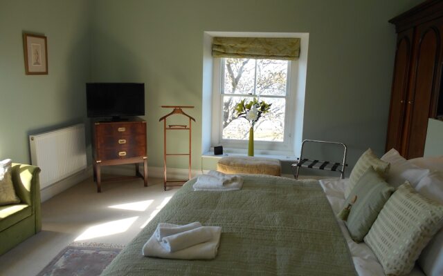 Hendre Clochydd Hall