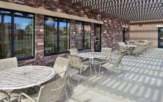 Holiday Inn Express & Suites Page - Lake Powell Area by IHG