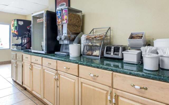 Econo Lodge Dalton West