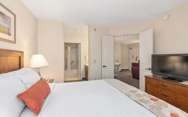 Residences at Daniel Webster