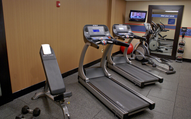 Hampton Inn & Suites Charlotte Airport