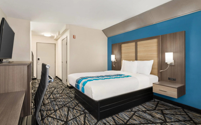 Baymont by Wyndham Blackwell I-35