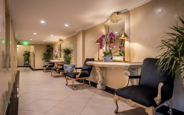 Beverly Hills Plaza Hotel & Spa