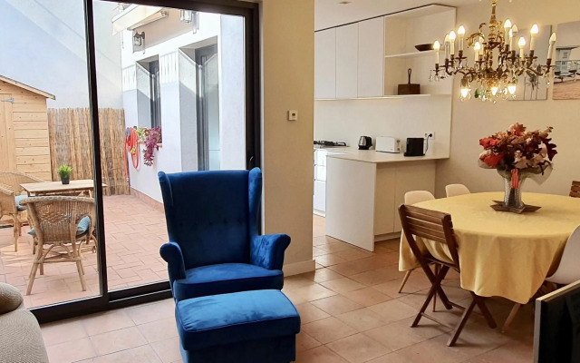 Opening Doors Vilassar. Family house Beach & Relax