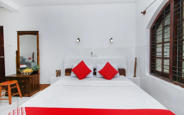 OYO 422 Sunnys Guest House