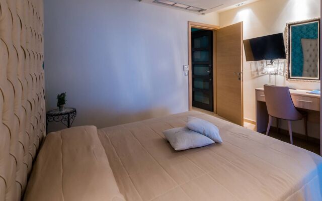 Flegra Beach Boutique Apartments