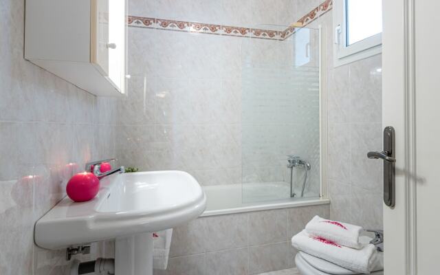 Luxurious Holiday Home in Empuriabrava With Private Pool