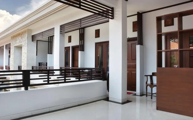 Puri Jayaraja Guest House