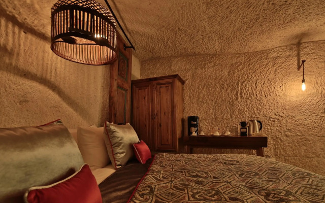 The Owl Cave Hotel
