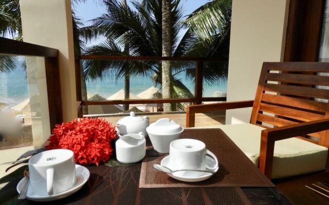 Sapphire Seas Beachfront Villas