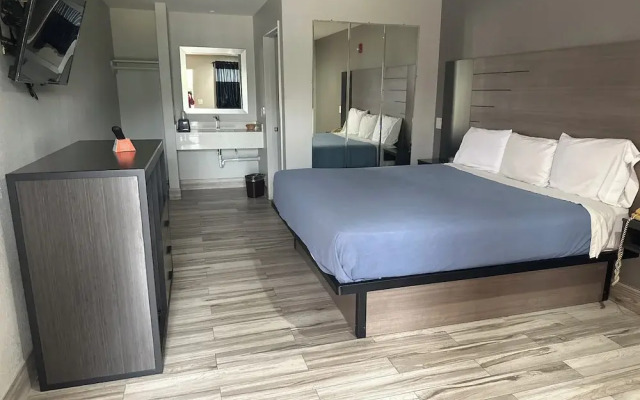 Blue Diamond Inn