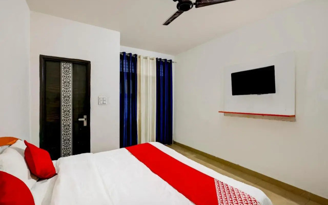 OYO Flagship 80608 Hotel Relax Inn
