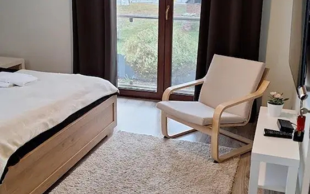 Apartment With a Swimming Pool in Stepniczka