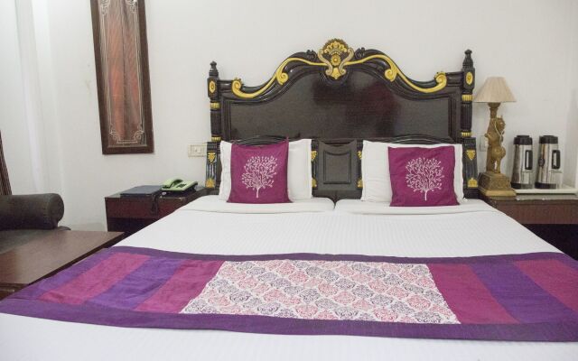 Hotel Sea Palace By OYO Rooms