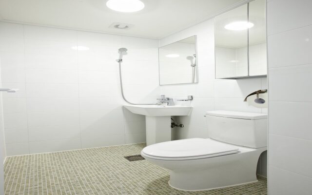 KStar Stay Residence Hoehyun - Hostel