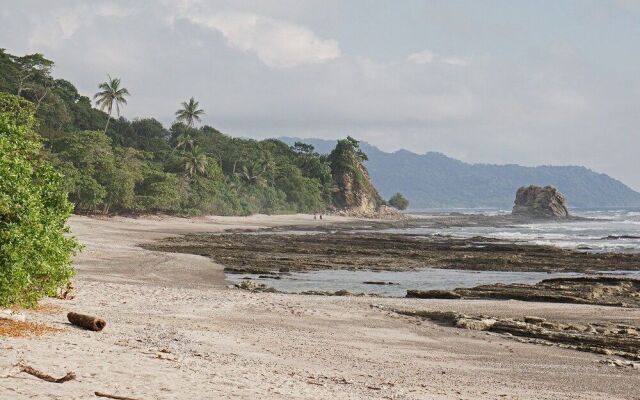 Paradise Beach Lodge