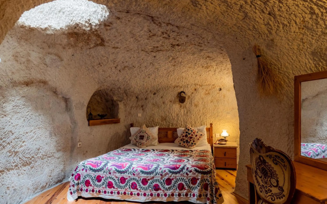 Amber Cave Suites