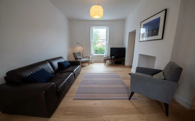 2 Bedroom Home Near Peckham High Street