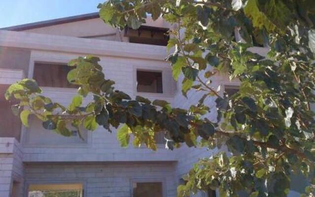 Beit El Kroum Boutique Hotel