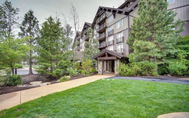 Pet-friendly Cle Elum Condo - Hike, Ski & Relax!