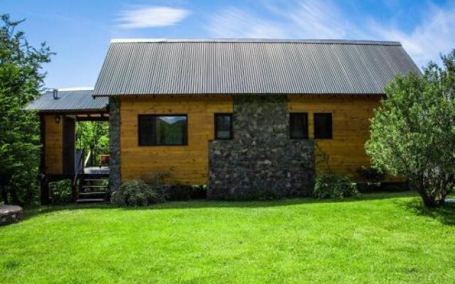 Andyna - Cabaña frente al río