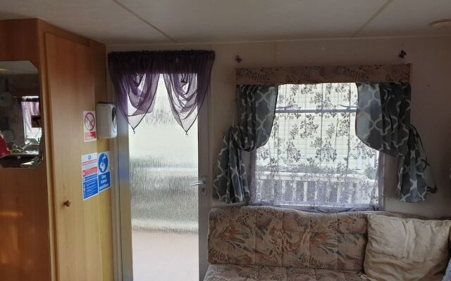 Cosy Static Caravan on East Mersea Island